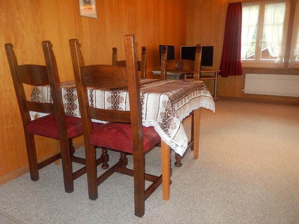 Ferienwohnung Kalchofen Boltigen Rum bild